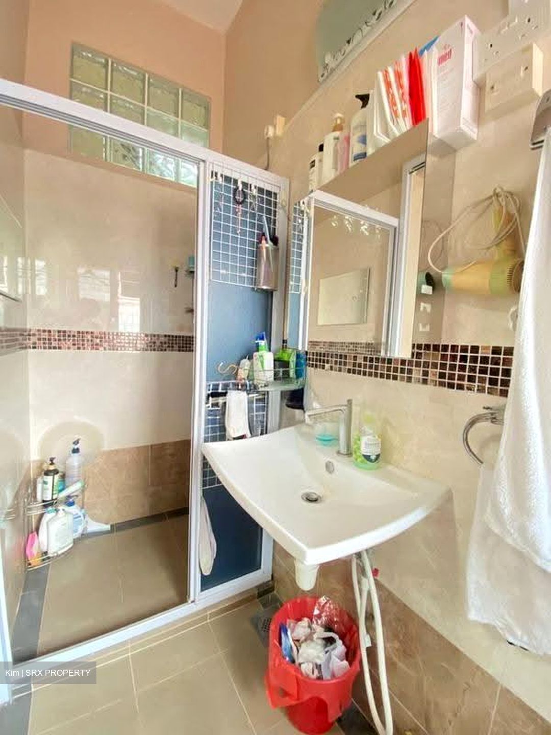Guillemard Road (D14), Terrace #614424051